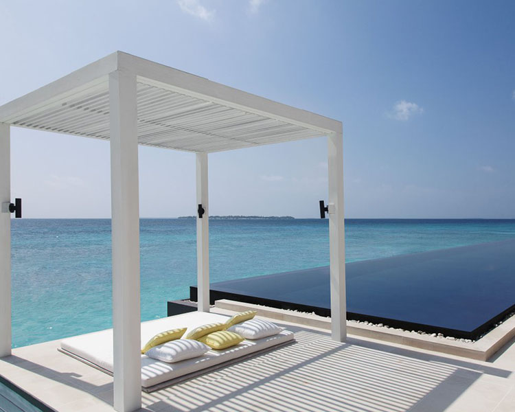 750x600-carousel-hotelpage_Cheval_Blanc_Maldives_0000_cheval-blanc-randheli-maldives-north-4967